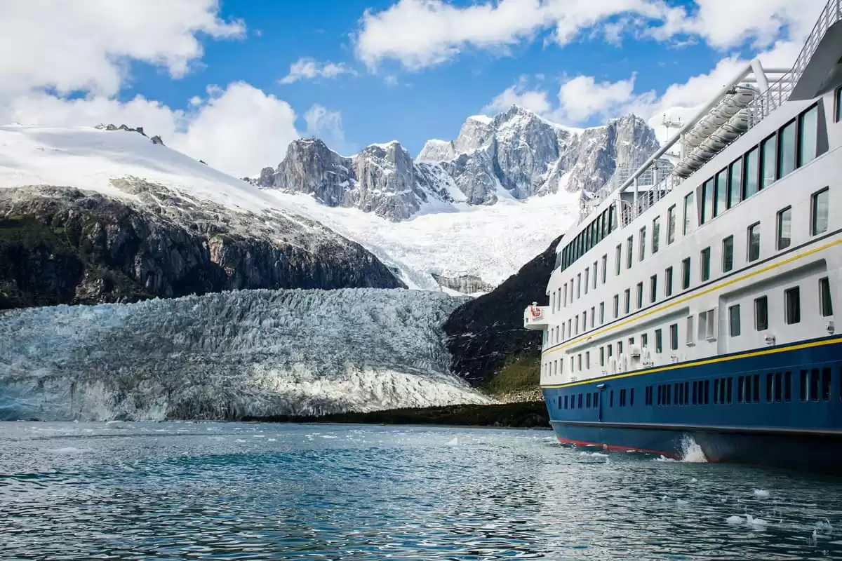 CRUCERO STELLA AUSTRALIS USHUAIA GLACIAR EXPLORACION FIORDOS DE CHILE CRUCEROS AUSTRALIS